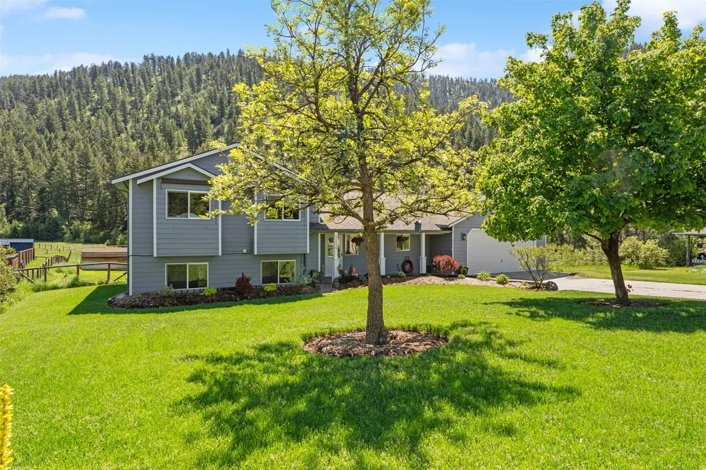 21119 Handley Loop Clinton MT 59825