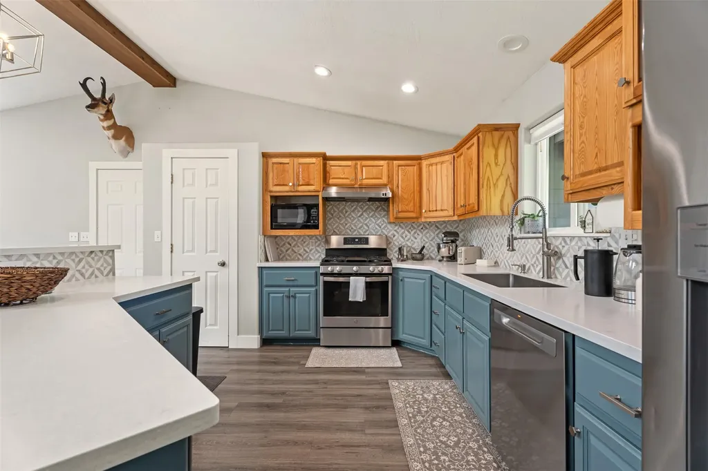 21119 Handley Loop Clinton MT 59825