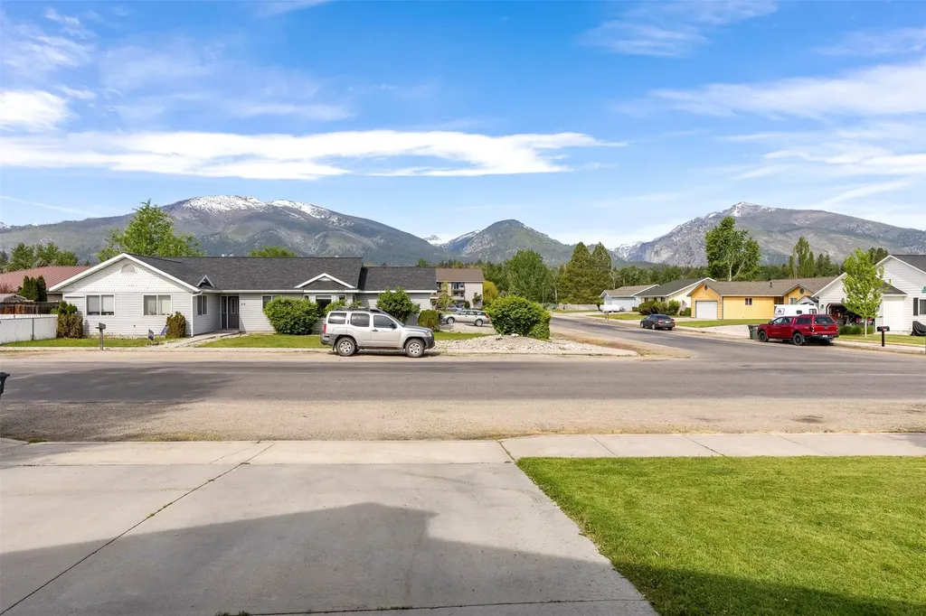 618/620 N 10th Street Hamilton MT 59840