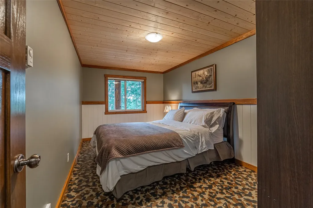277 Ridge Loop Road Rexford MT 59930