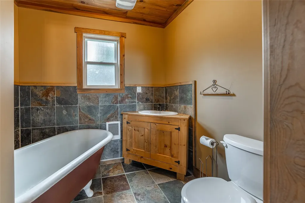277 Ridge Loop Road Rexford MT 59930