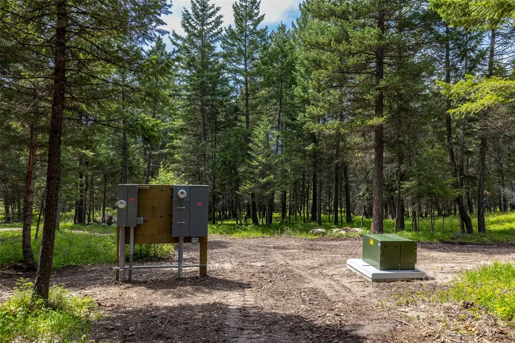180 Squirrel Lane Whitefish MT 59937