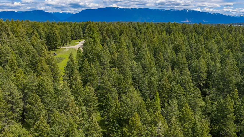 180 Squirrel Lane Whitefish MT 59937