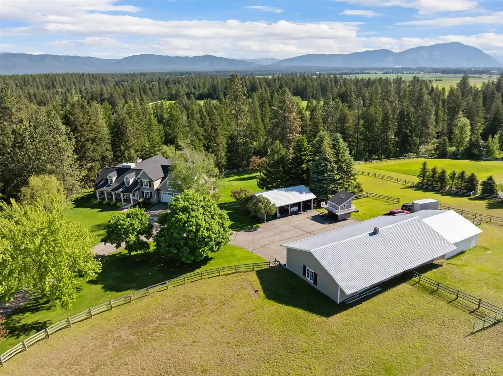979 Hodgson Road Columbia Falls MT 59912
