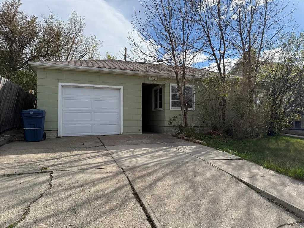 320 2nd Street S Shelby MT 59474