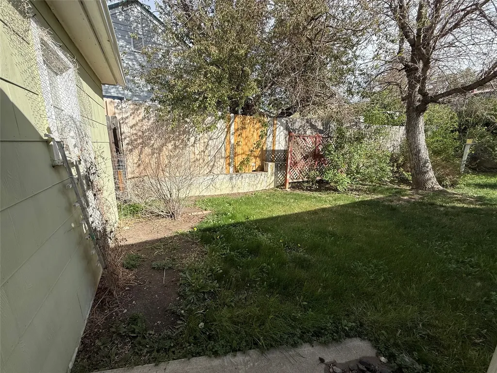 320 2nd Street S Shelby MT 59474