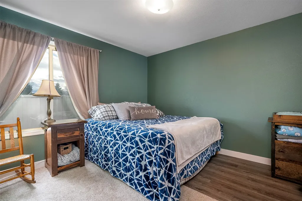 112 O'brien Terrace Bigfork MT 59911