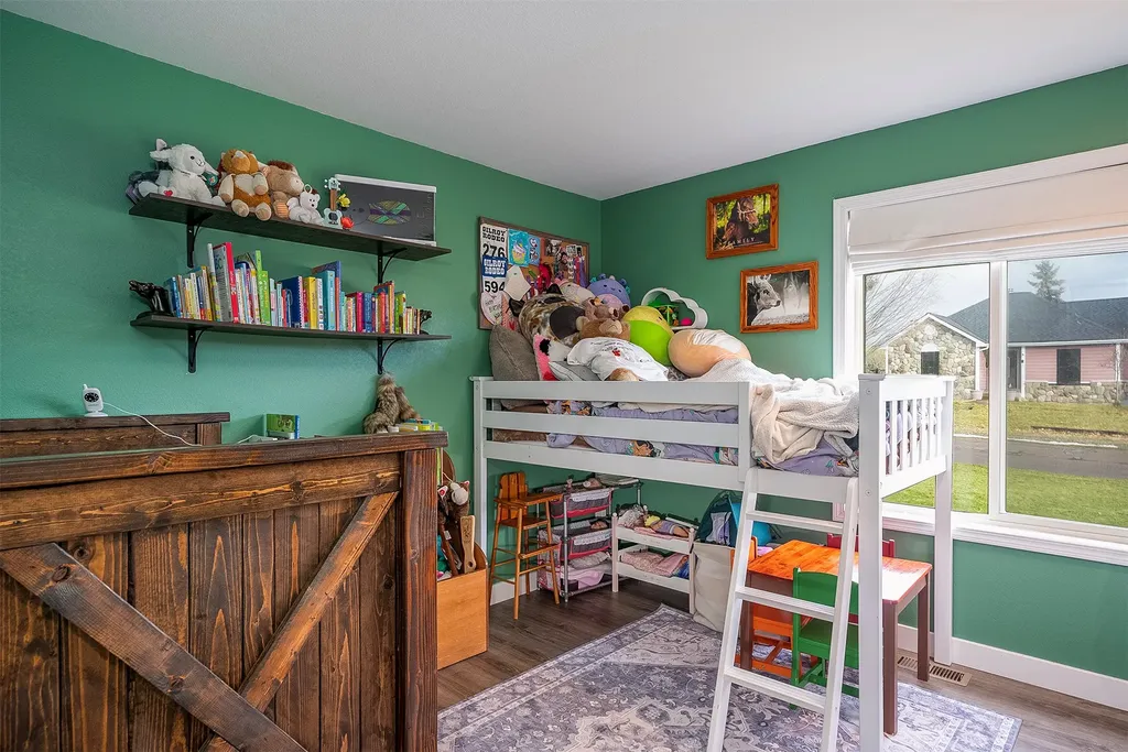 112 O'brien Terrace Bigfork MT 59911
