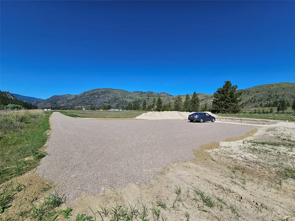 25 Happys Way Plains MT 59859