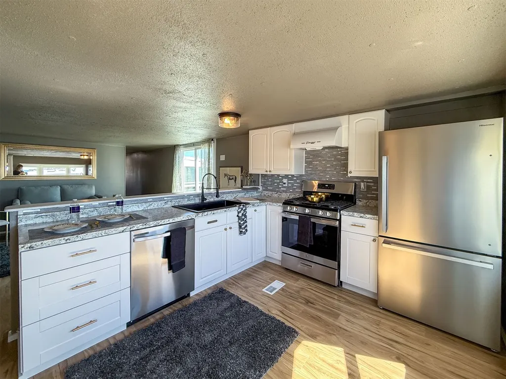 654 5th Avenue Ulm MT 59485