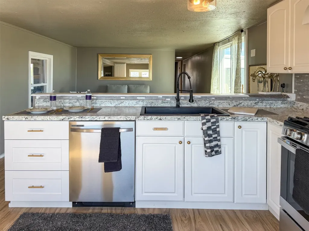 654 5th Avenue Ulm MT 59485