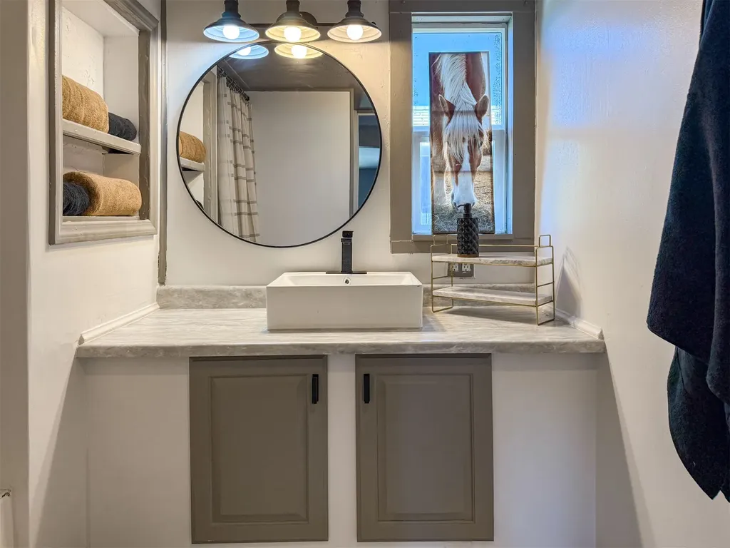 654 5th Avenue Ulm MT 59485