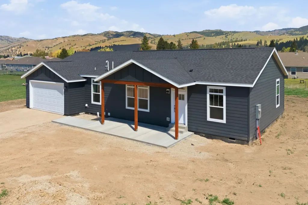131 Nicholson Way Darby MT 59829