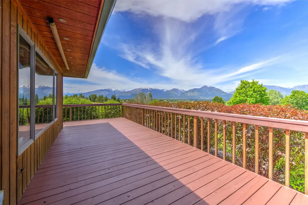 675 Warbler Lane Corvallis MT 59828