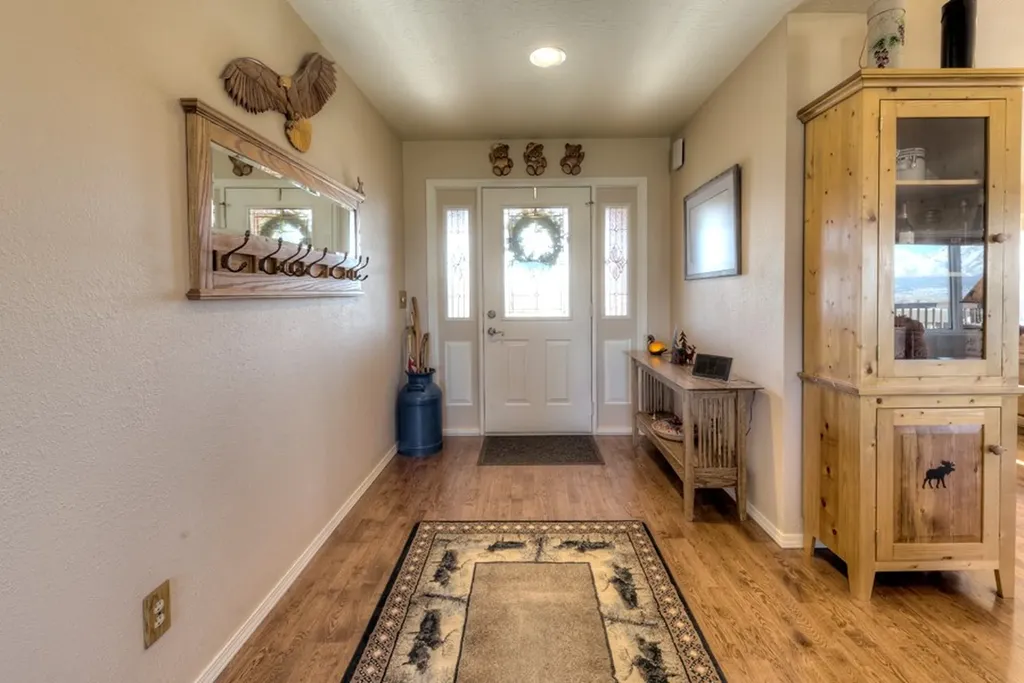 675 Warbler Lane Corvallis MT 59828