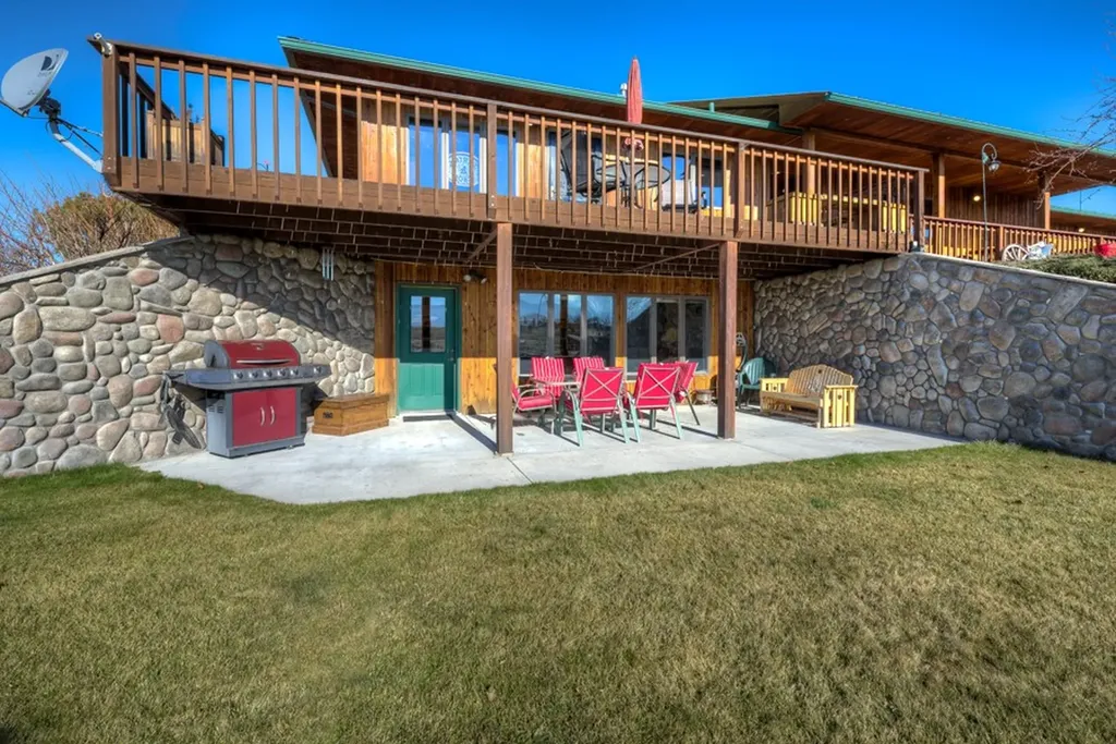 675 Warbler Lane Corvallis MT 59828