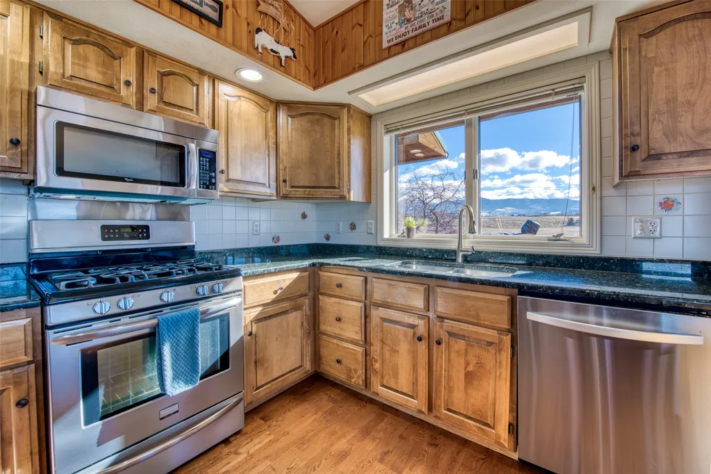 675 Warbler Lane Corvallis MT 59828