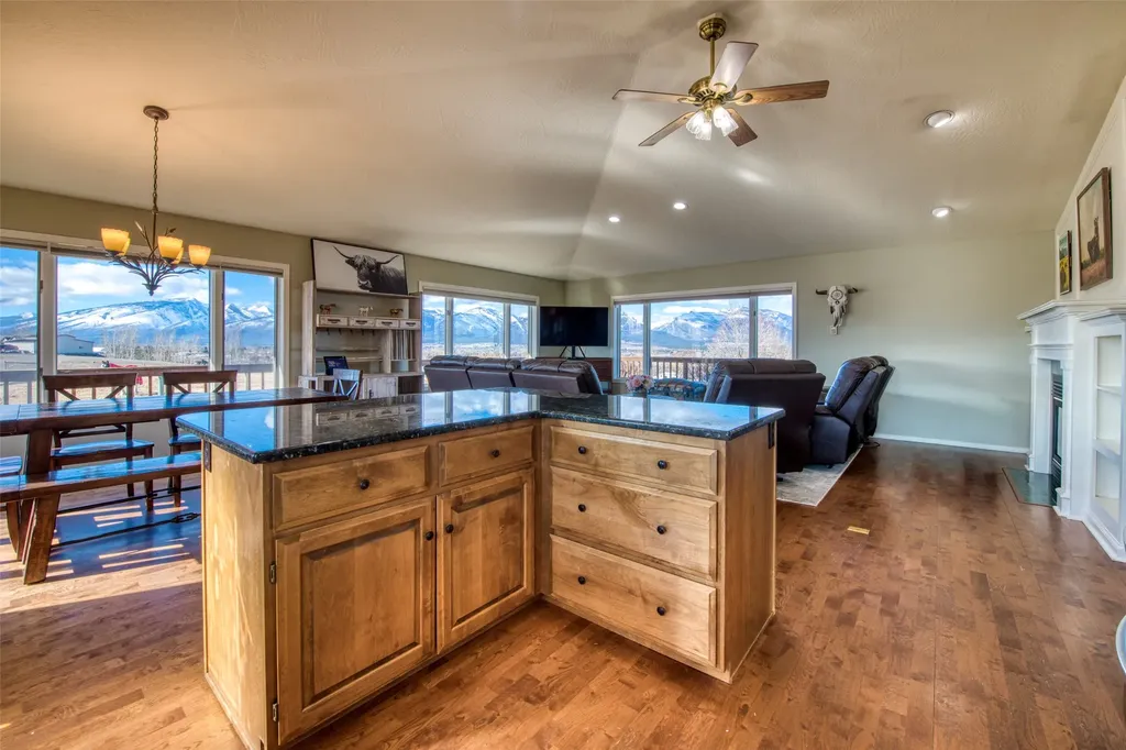 675 Warbler Lane Corvallis MT 59828