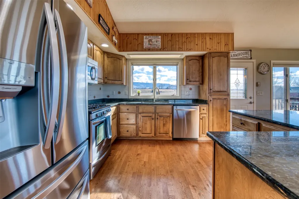 675 Warbler Lane Corvallis MT 59828