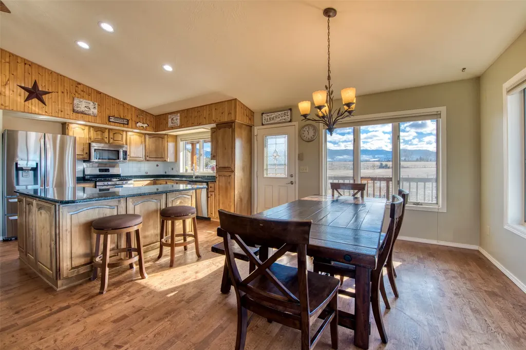 675 Warbler Lane Corvallis MT 59828