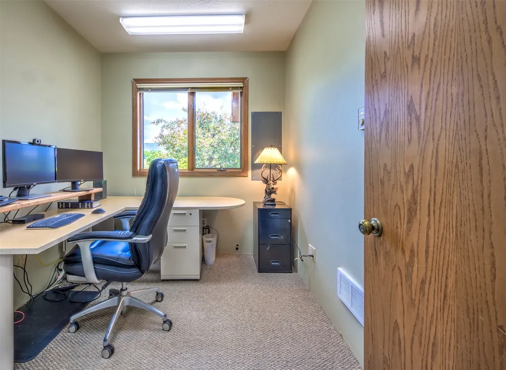 675 Warbler Lane Corvallis MT 59828