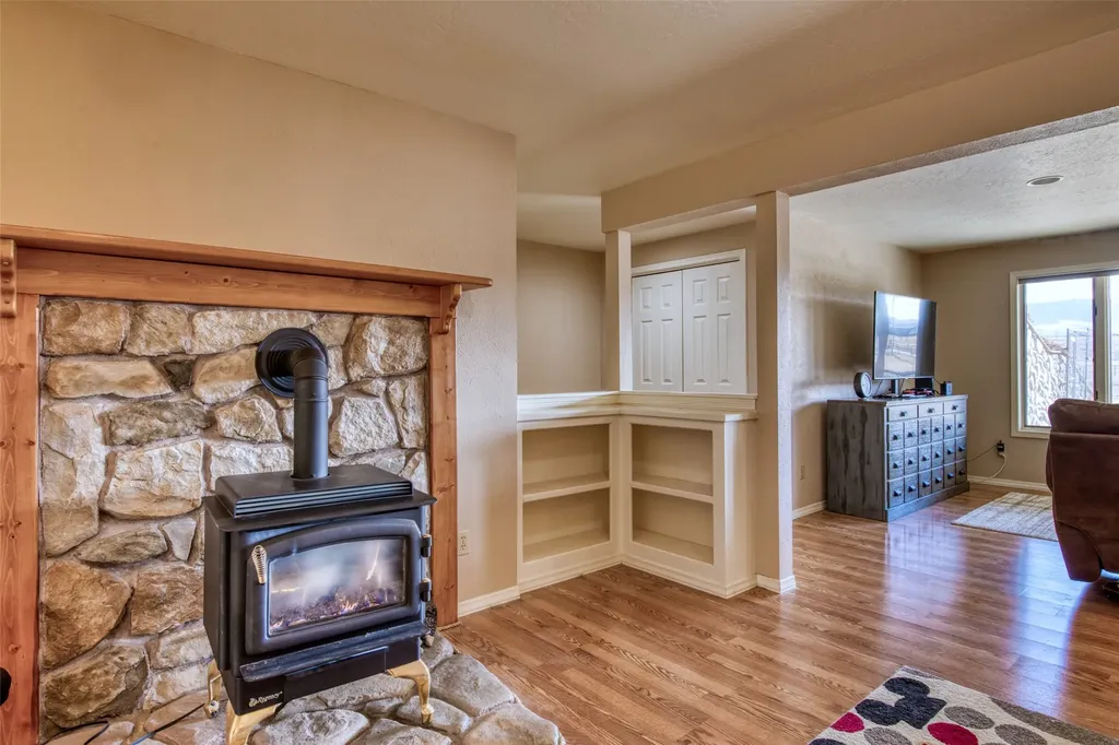 675 Warbler Lane Corvallis MT 59828