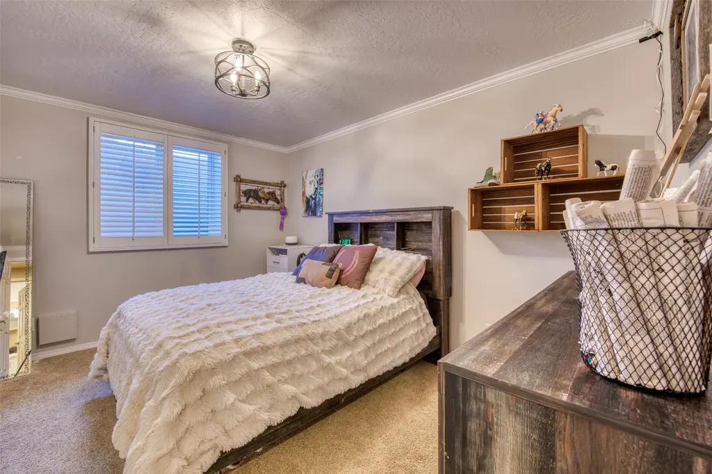 675 Warbler Lane Corvallis MT 59828