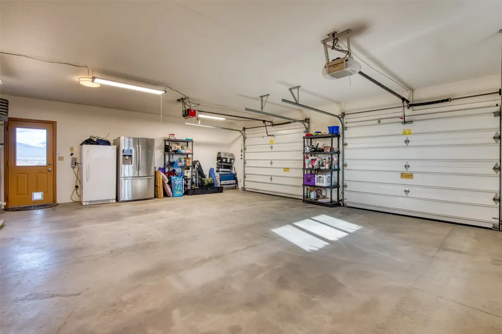 675 Warbler Lane Corvallis MT 59828