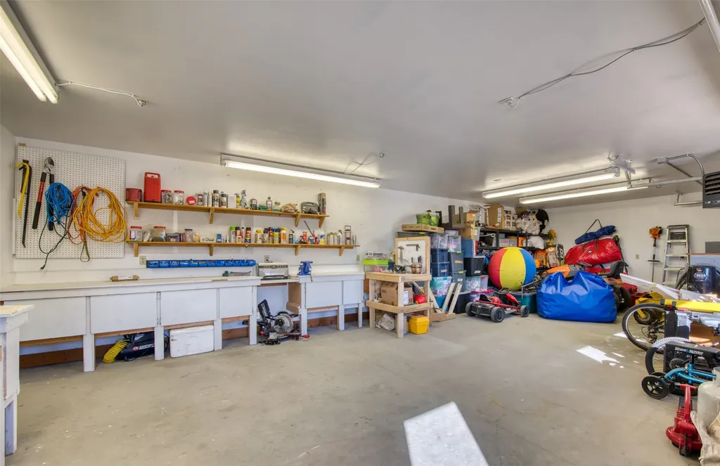 675 Warbler Lane Corvallis MT 59828