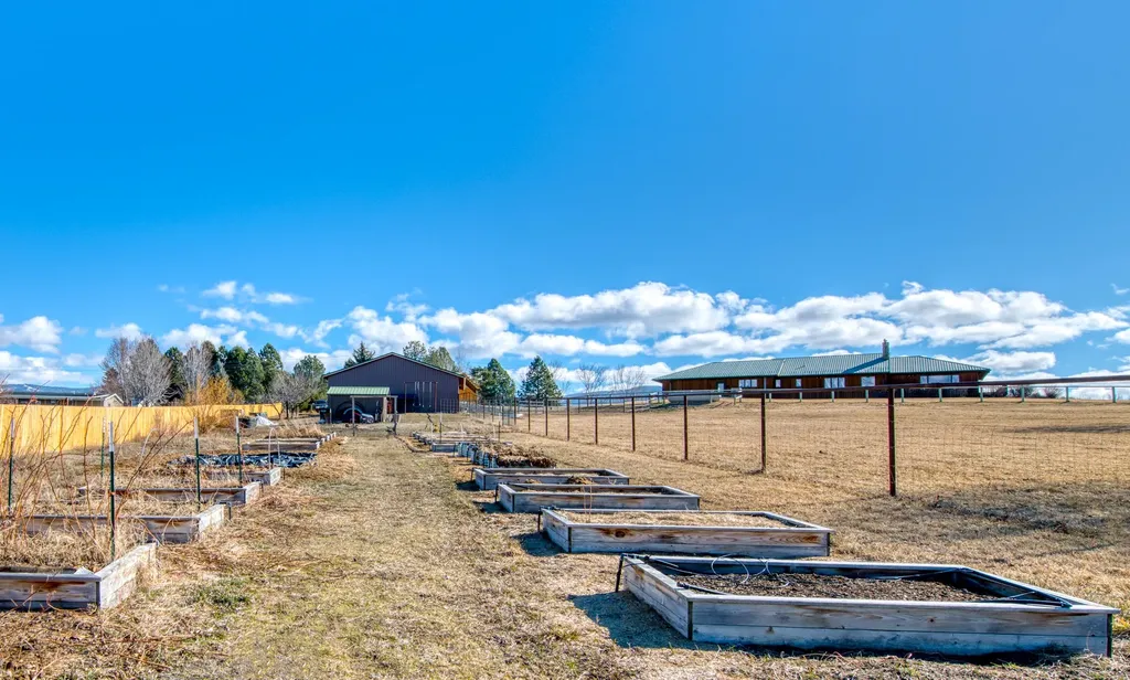 675 Warbler Lane Corvallis MT 59828