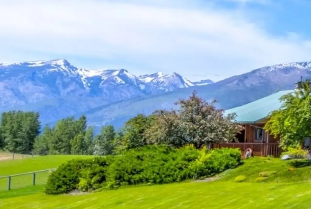 675 Warbler Lane Corvallis MT 59828