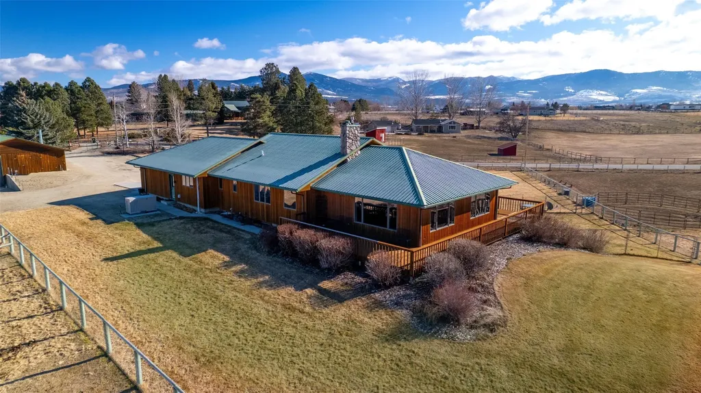 675 Warbler Lane Corvallis MT 59828