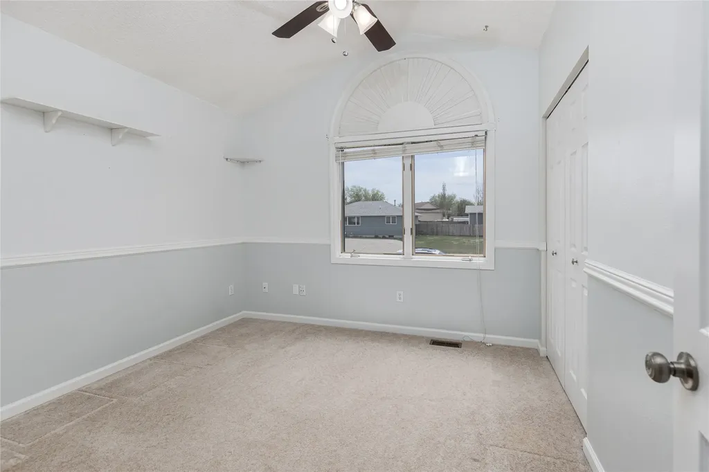 325 33rd Avenue NE Great Falls MT 59404