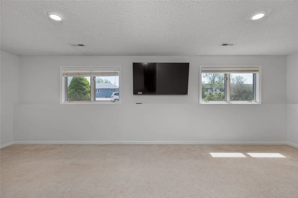 325 33rd Avenue NE Great Falls MT 59404