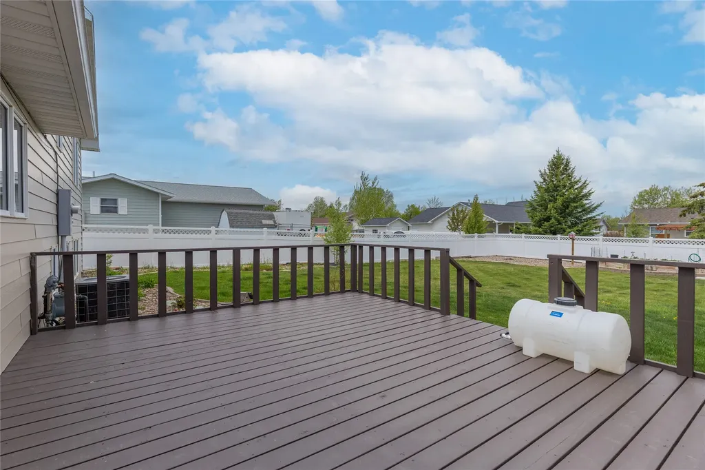 325 33rd Avenue NE Great Falls MT 59404