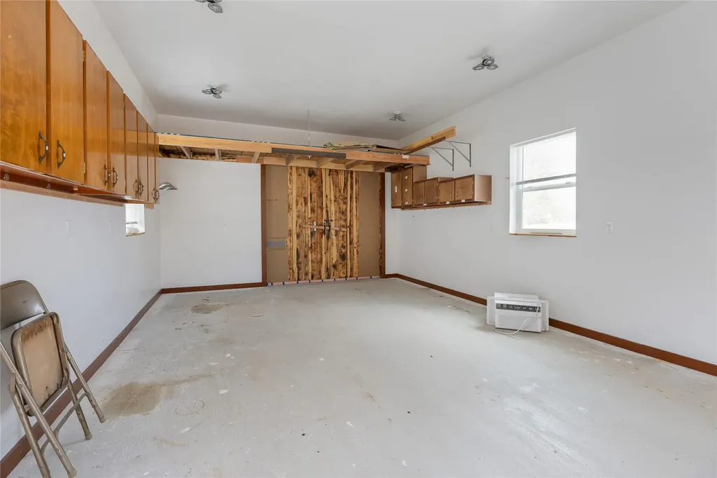 325 33rd Avenue NE Great Falls MT 59404