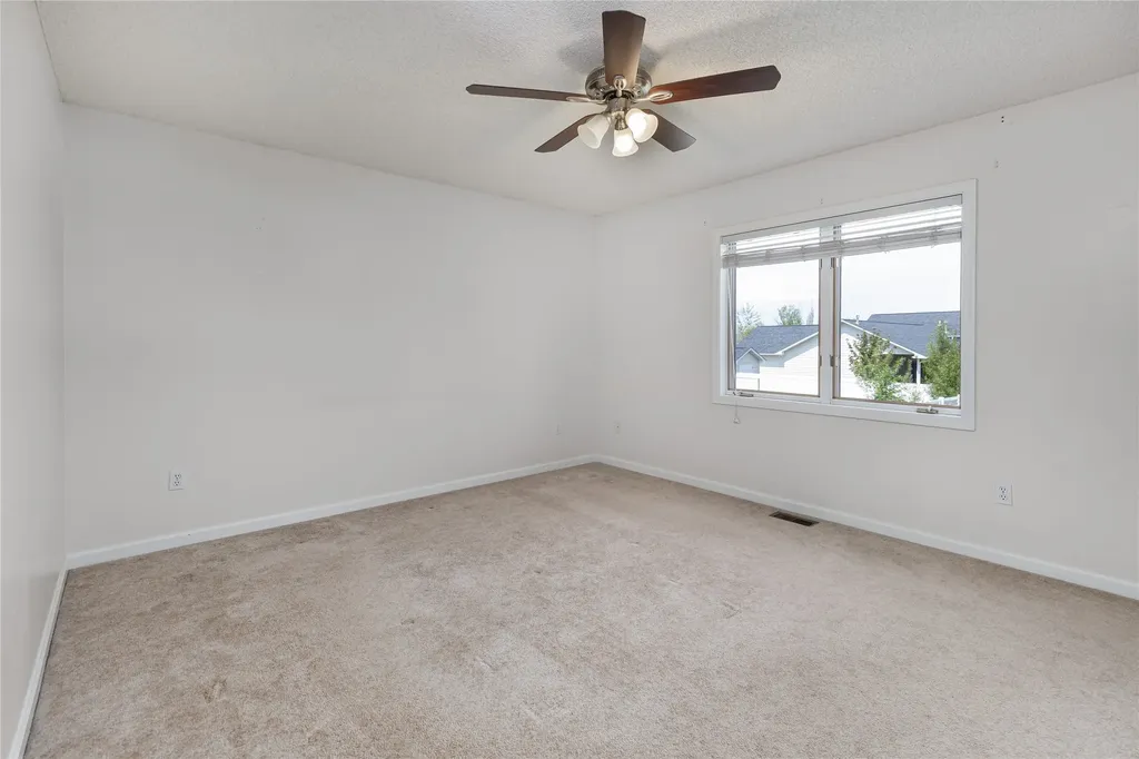 325 33rd Avenue NE Great Falls MT 59404
