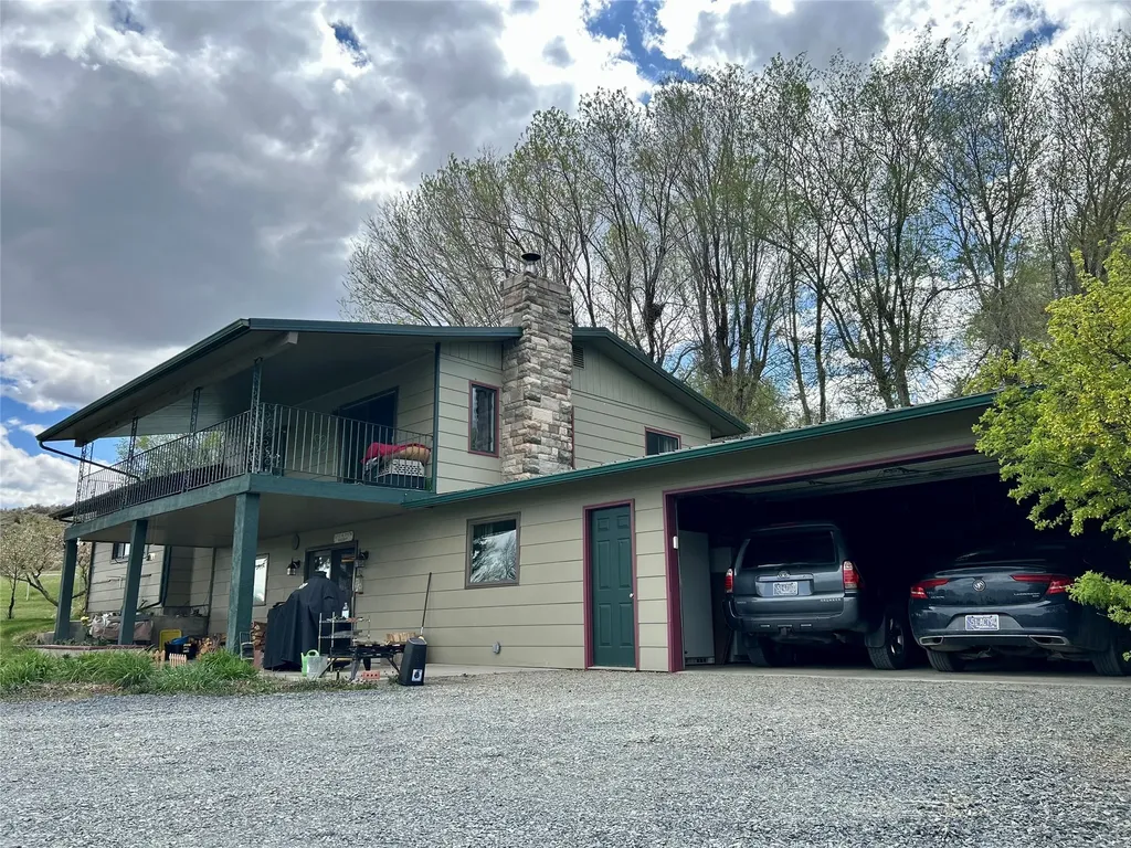 Whitehall MT 59759