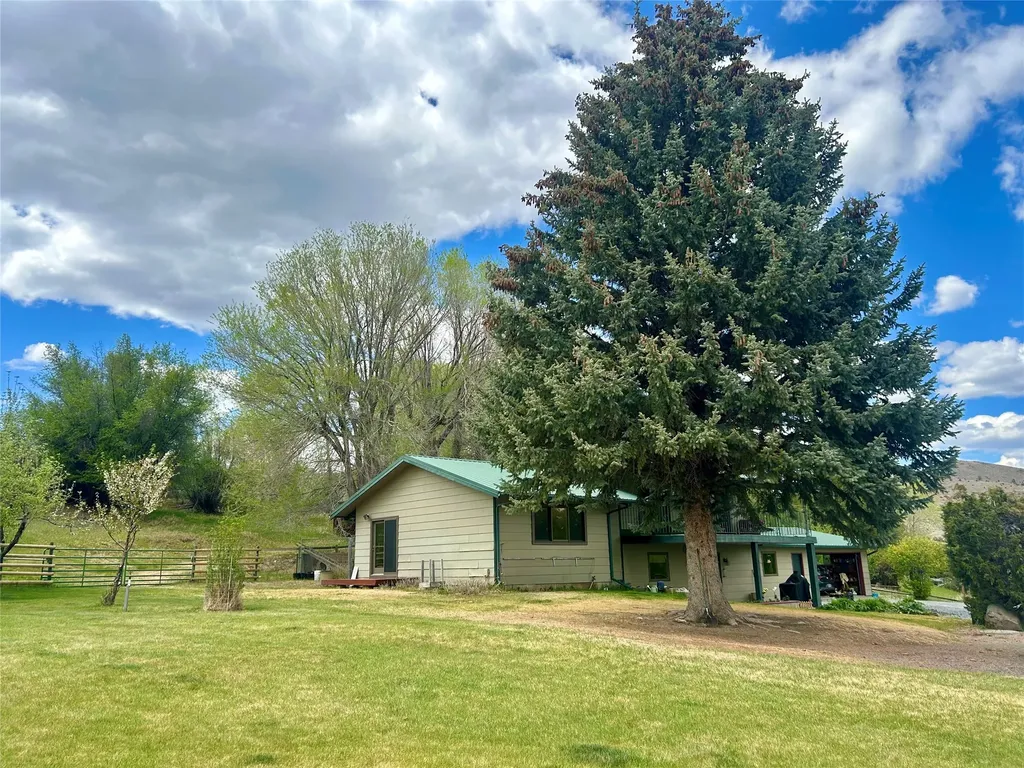 Whitehall MT 59759