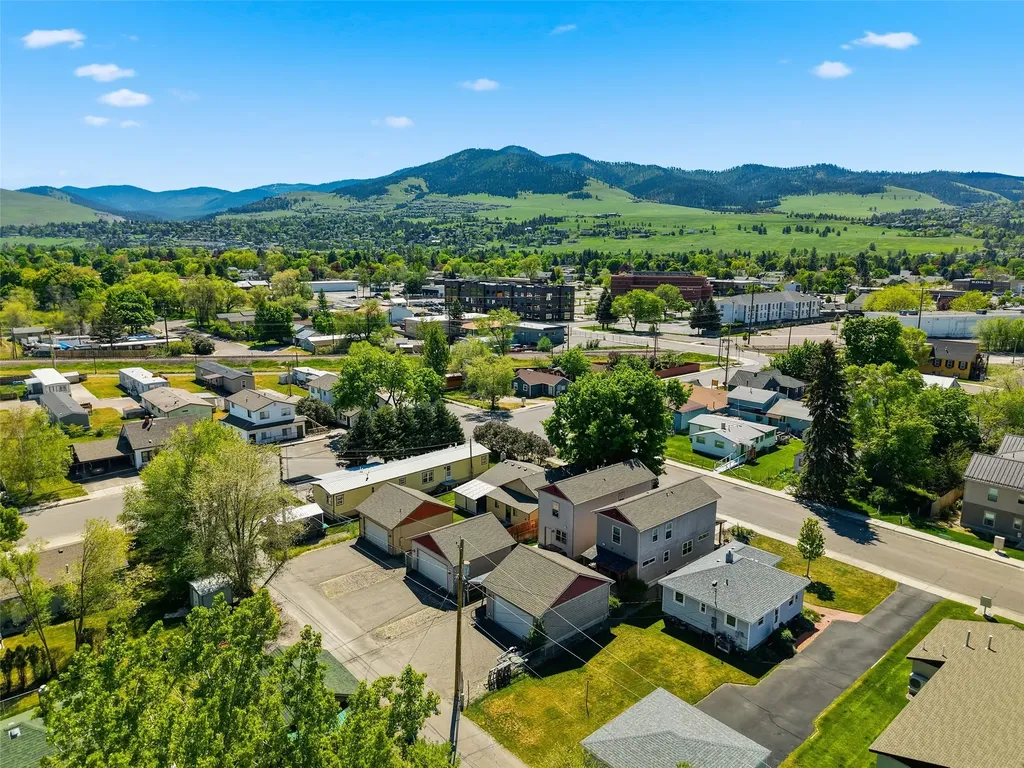2406 Dixon Avenue Missoula MT 59801