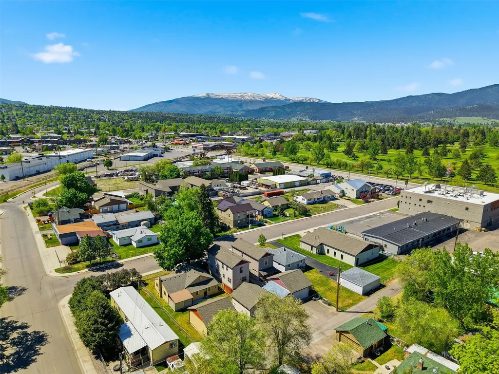2406 Dixon Avenue Missoula MT 59801