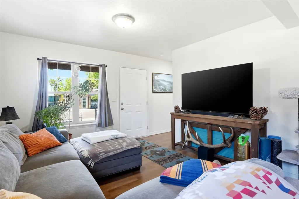 2406 Dixon Avenue Missoula MT 59801
