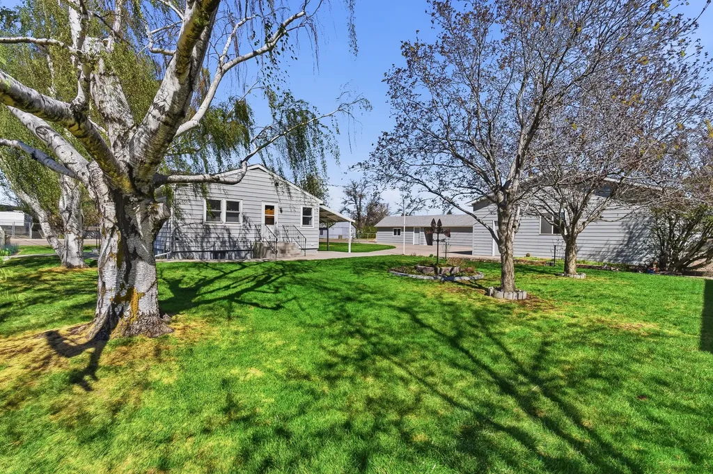 1027 3rd Avenue SW Great Falls MT 59404