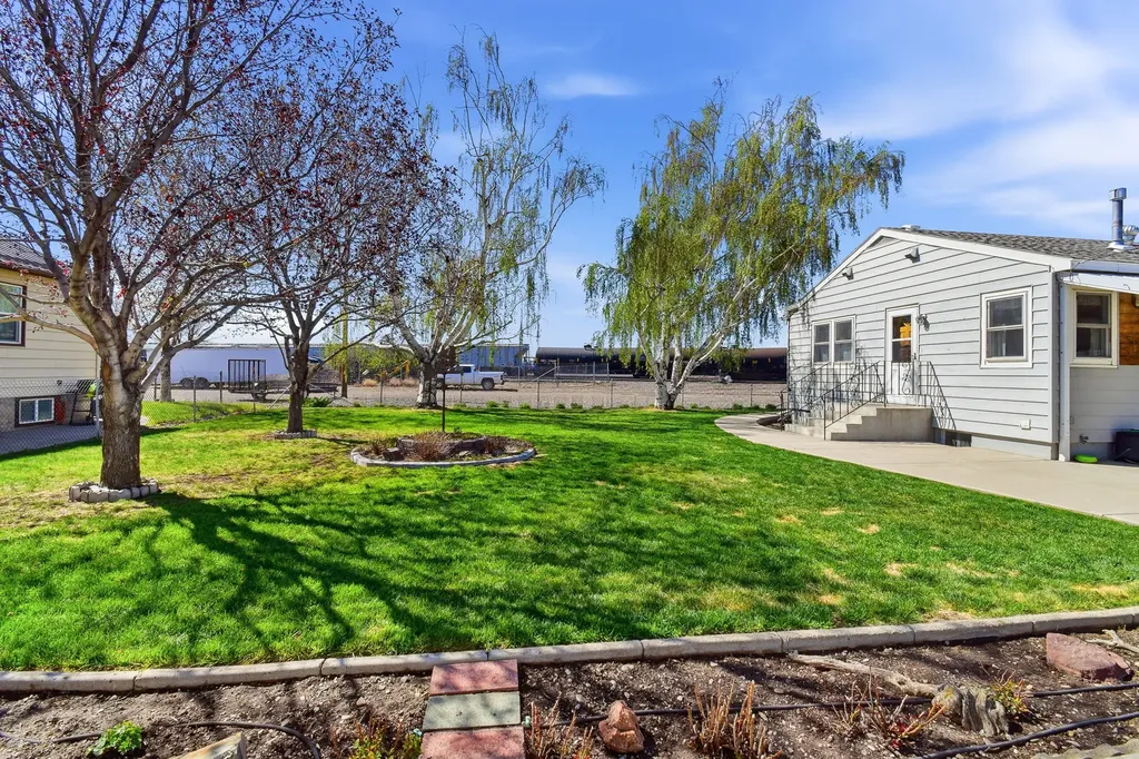 1027 3rd Avenue SW Great Falls MT 59404