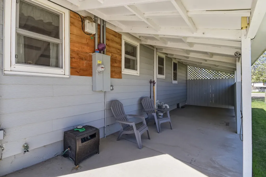 1027 3rd Avenue SW Great Falls MT 59404