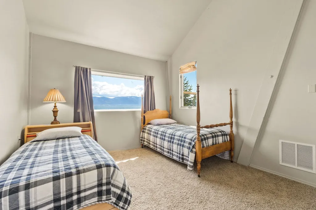 38595 Tan A Bryn Road Rollins MT 59931