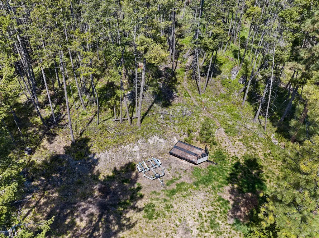 38595 Tan A Bryn Road Rollins MT 59931