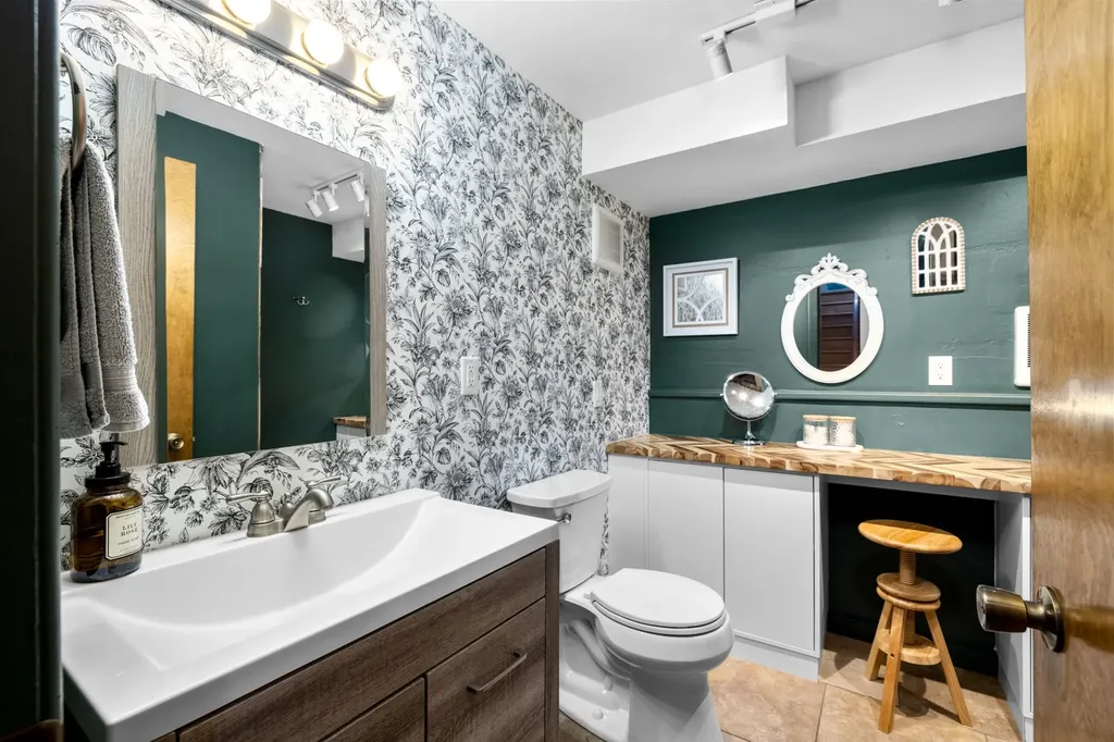 390 Beaver Lake Road Whitefish MT 59937