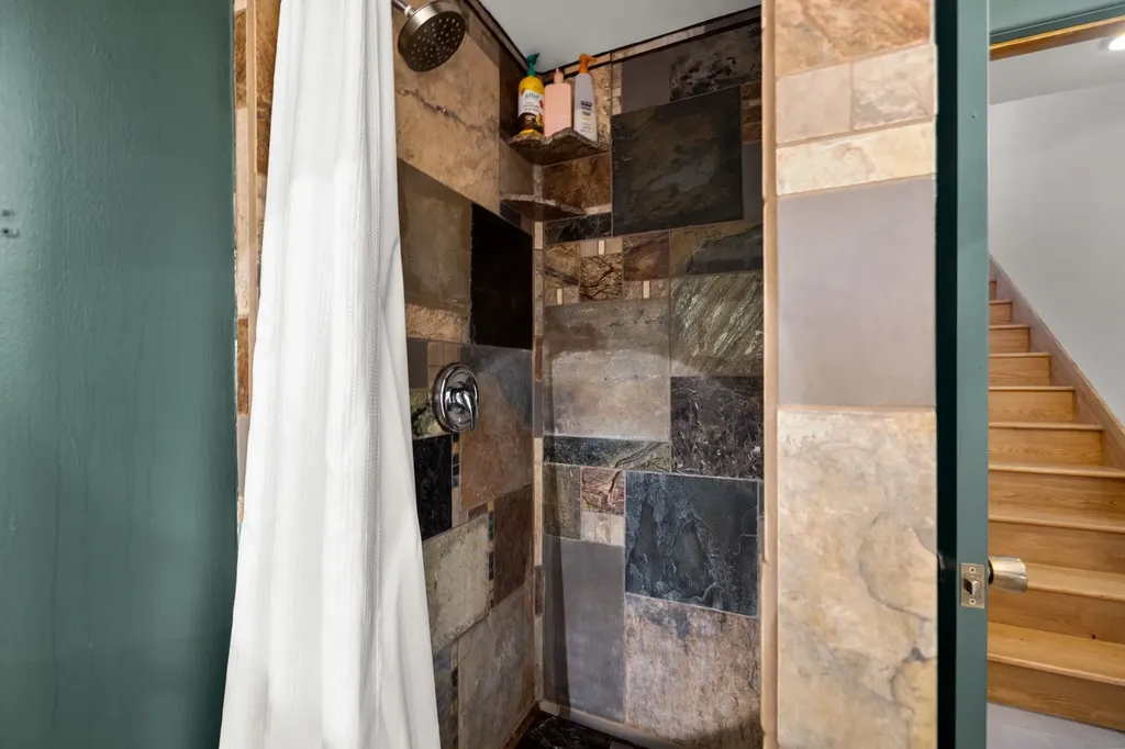 390 Beaver Lake Road Whitefish MT 59937