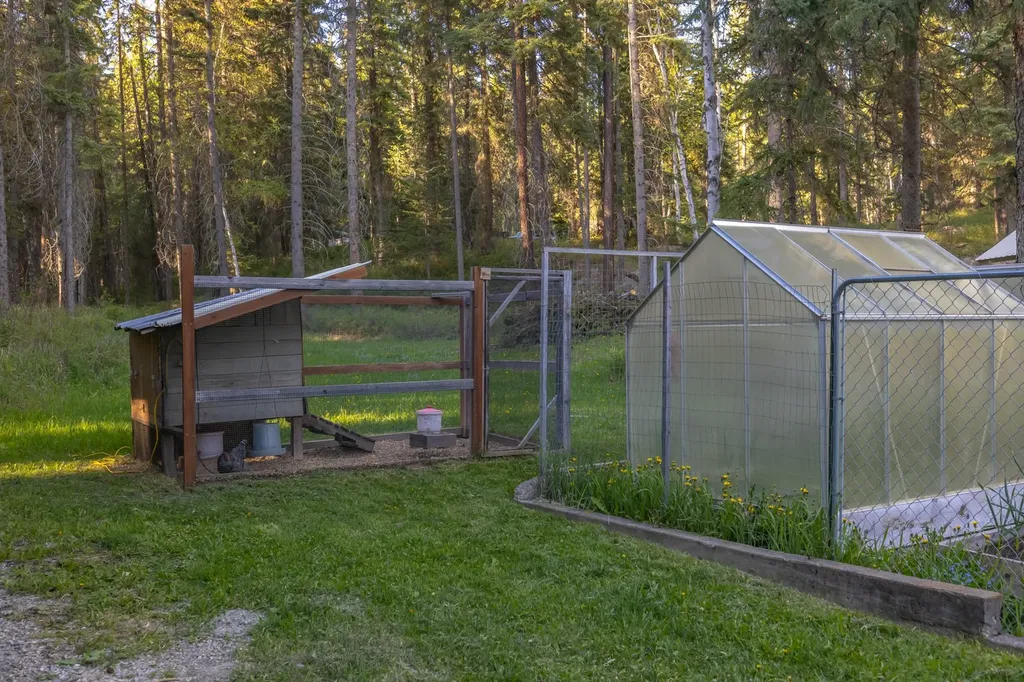 390 Beaver Lake Road Whitefish MT 59937